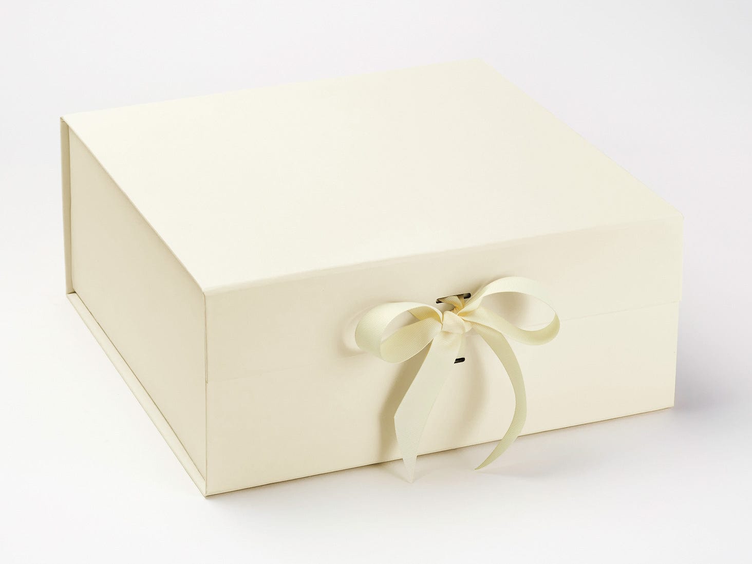 Ivory XL Deep Luxury Gift Box Sample