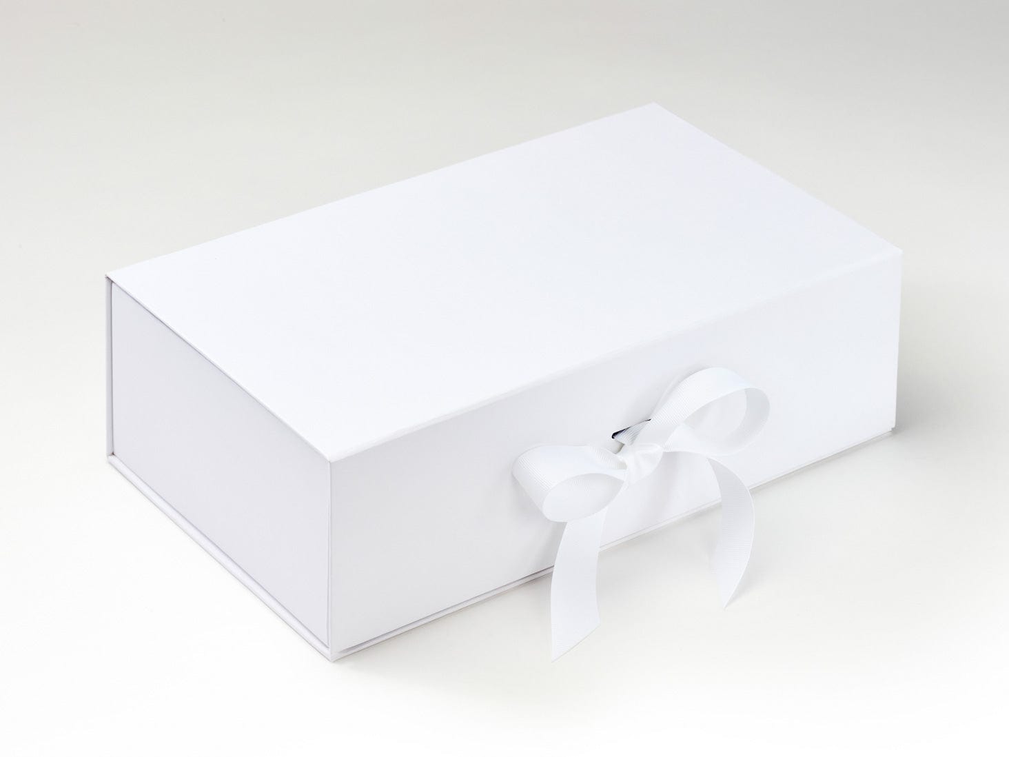 White Double Bottle Folding Gift Box with Changeable Ribbon